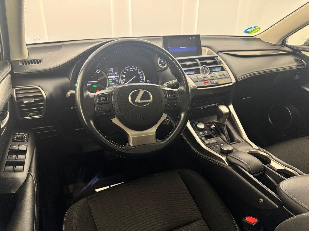 Lexus nx 300h sport edition 2wd