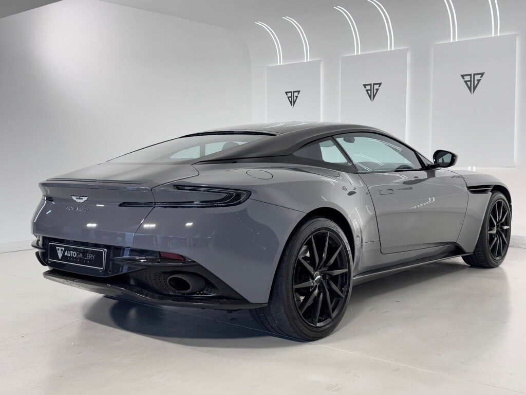 Aston martin db11 4.0 510