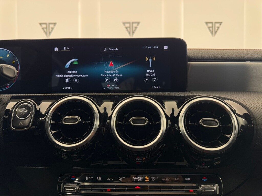 Mercedes-benz clase cla 180 7g-dct