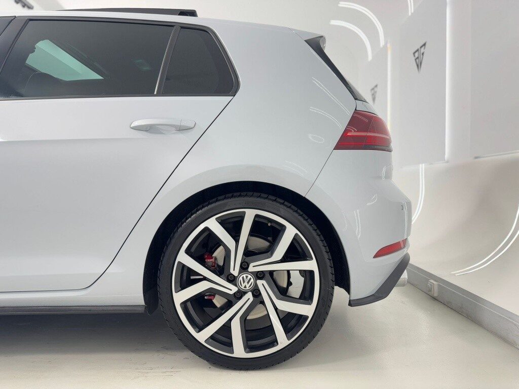 Volkswagen golf 2.0 tsi gti performance dsg7 180kw