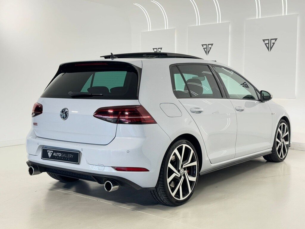 Volkswagen golf 2.0 tsi gti performance dsg7 180kw