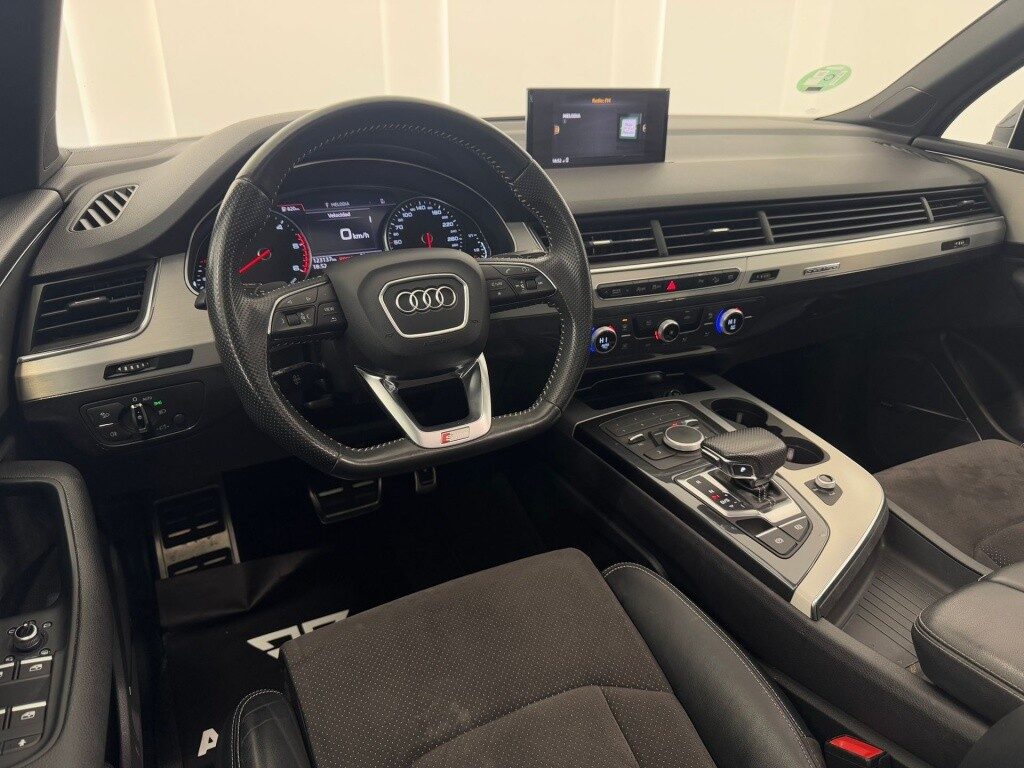 Audi q7 3.0tdi sport quattro tiptronic 200kw