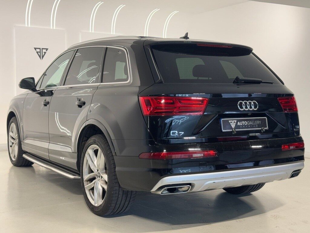 Audi q7 3.0tdi sport quattro tiptronic 200kw