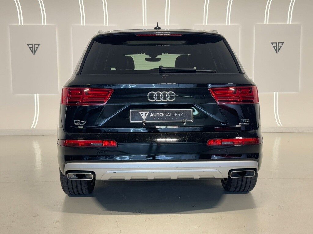 Audi q7 3.0tdi sport quattro tiptronic 200kw