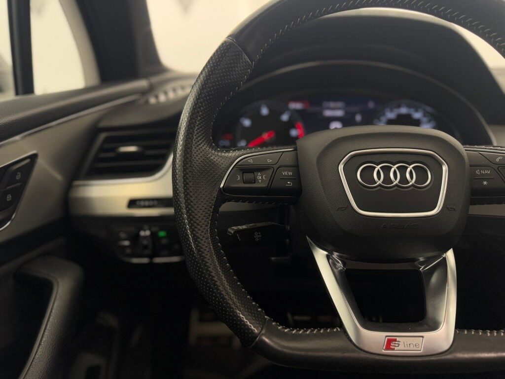 Audi q7 3.0tdi sport quattro tiptronic 200kw