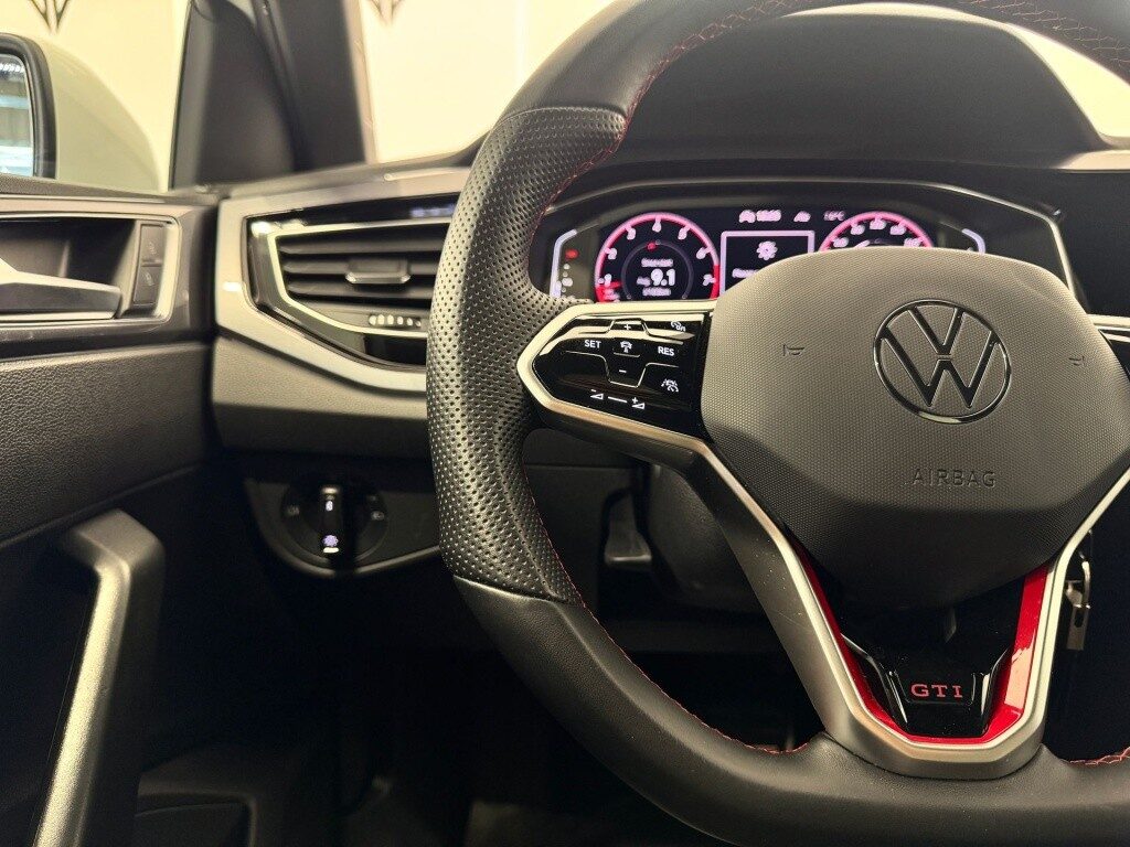 VOLKSWAGEN Polo 2.0 TSI GTI DSG