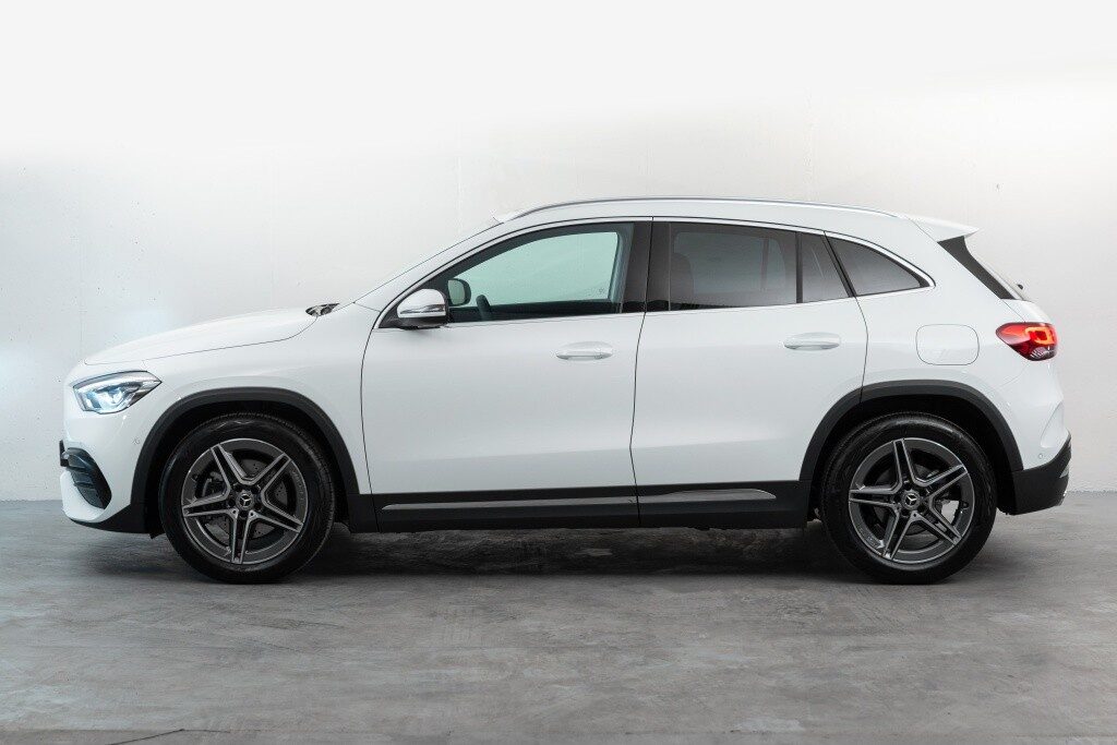 MERCEDES-BENZ Clase GLA 180 7G-DCT