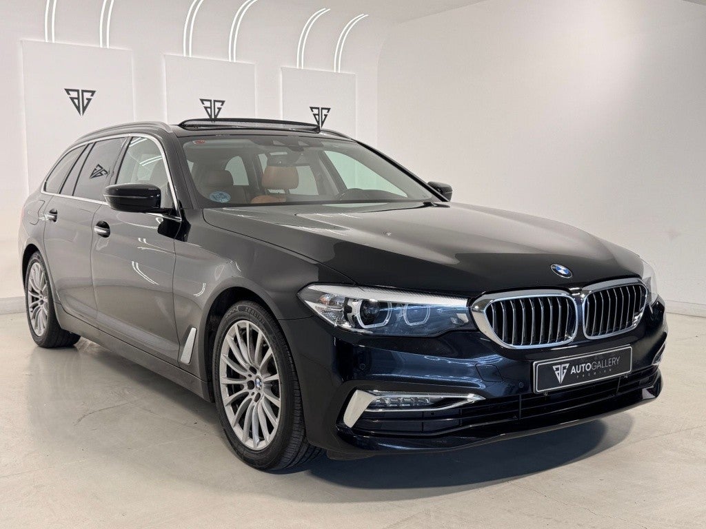 BMW Serie 5 530dA Touring Luxury