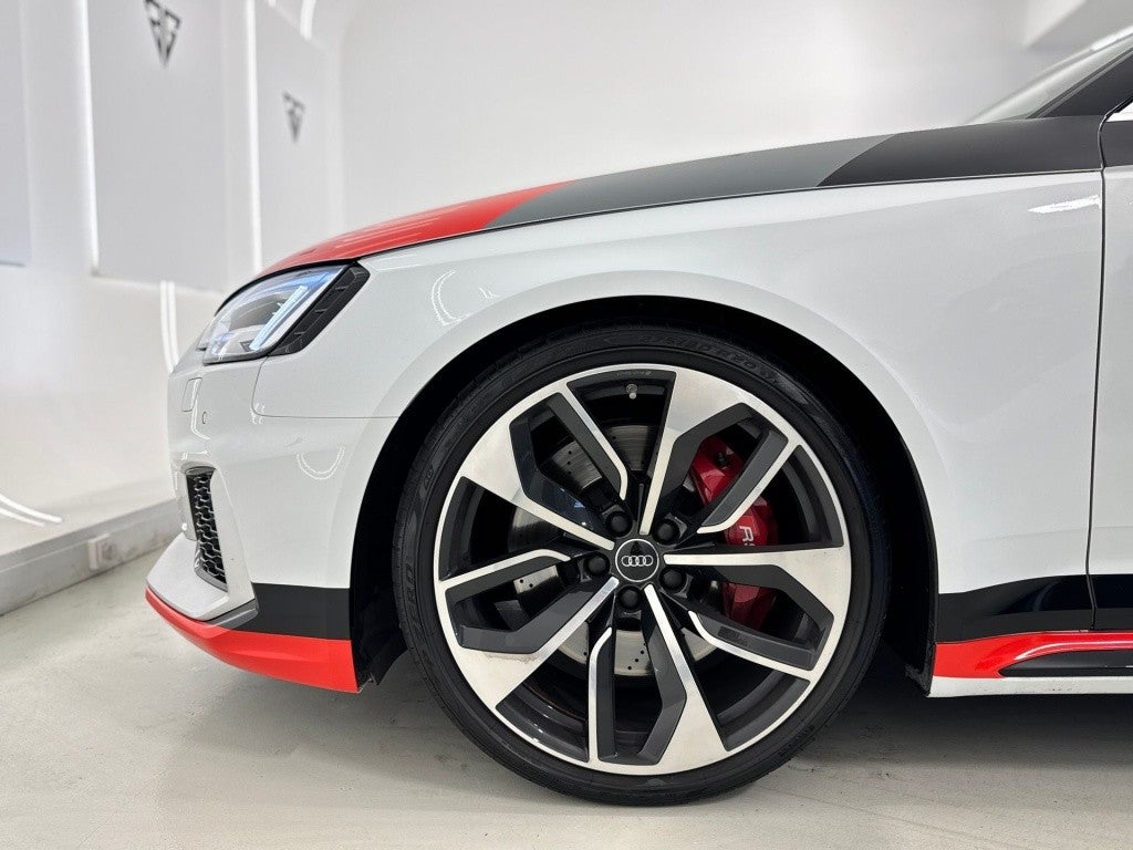 AUDI A4 RS4 Avant 2.9 TFSI quattro tiptronic