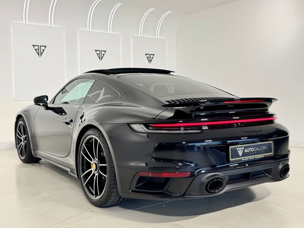 PORSCHE 911 Turbo S Coupé PDK