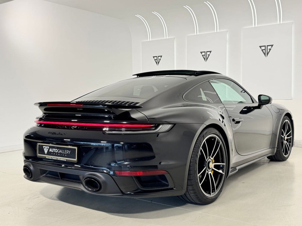 PORSCHE 911 Turbo S Coupé PDK