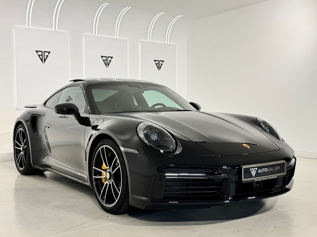 PORSCHE 911 Turbo S Coupé PDK