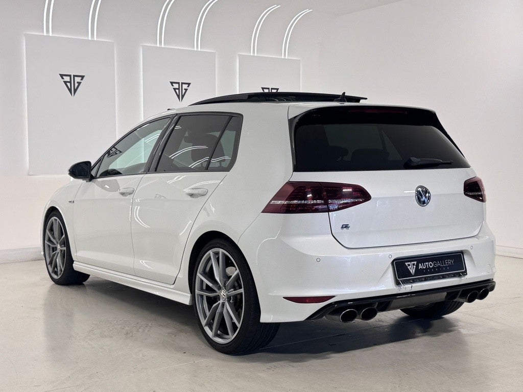 VOLKSWAGEN Golf 2.0 TSI R DSG 300