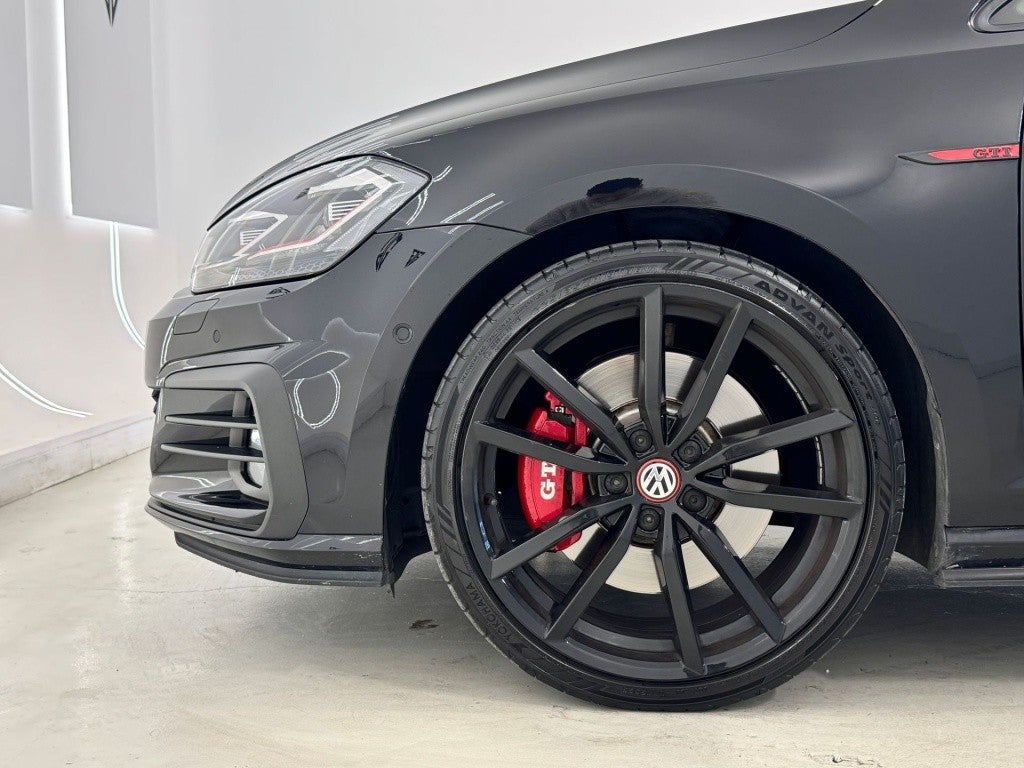 VOLKSWAGEN Golf 2.0 TSI GTI Performance 180kW