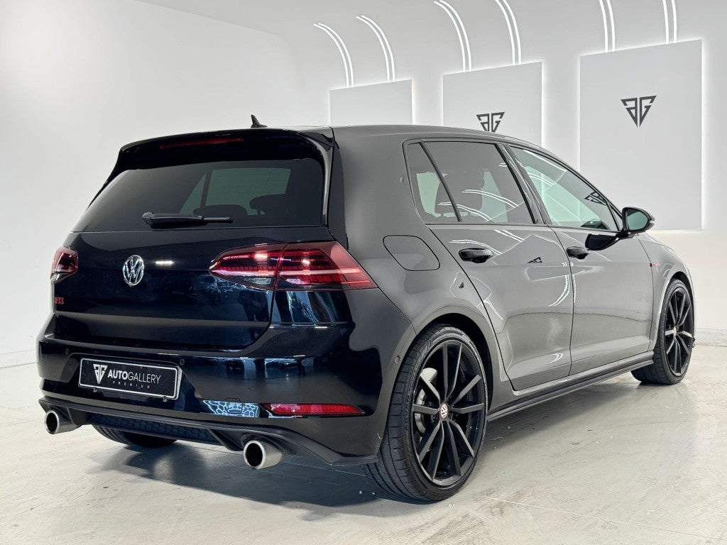 VOLKSWAGEN Golf 2.0 TSI GTI Performance 180kW