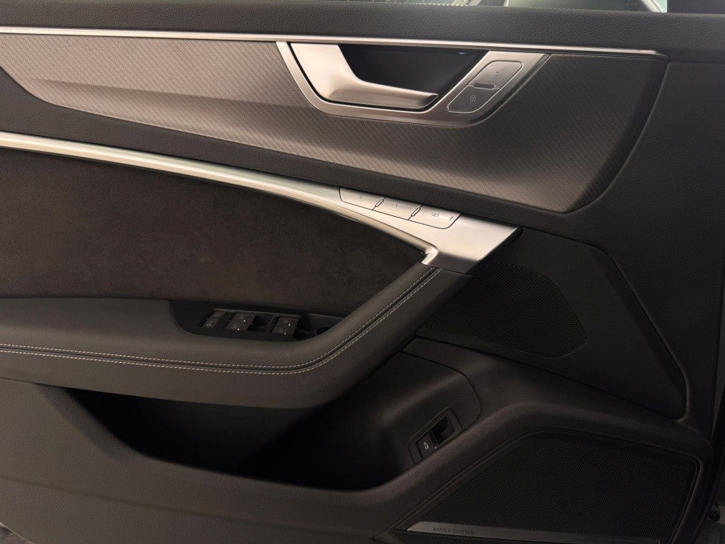 Audi A6 RS6 Avant TFSI quattro Tiptronic 441kW