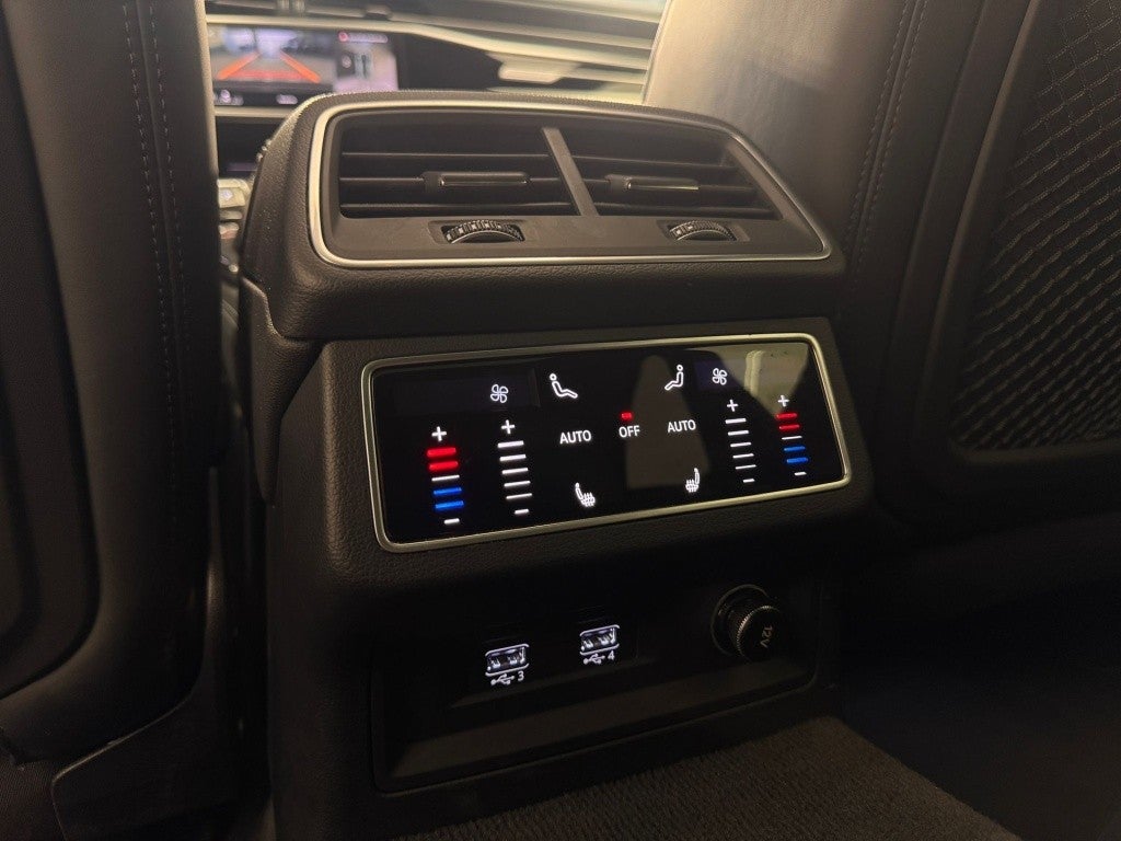 Audi A6 RS6 Avant TFSI quattro Tiptronic 441kW