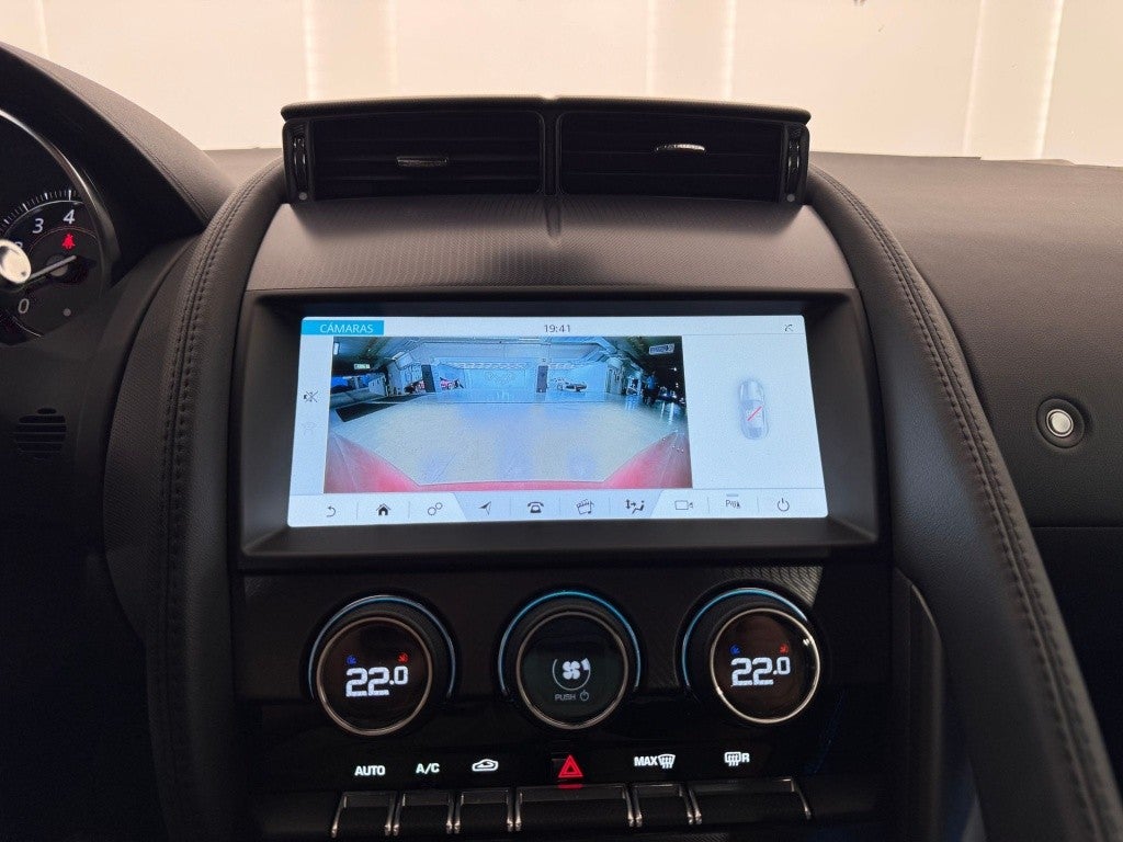 Jaguar F-Pace 3.0 l6 MHEV R-Dynamic S Aut. AWD 400