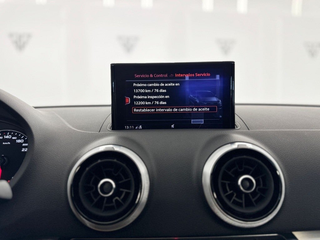 Audi A3 Sedán 35 TDI S line S tronic 110kW