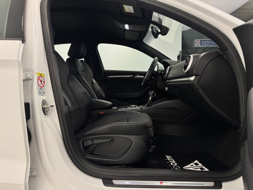 Audi A3 Sedán 35 TDI S line S tronic 110kW