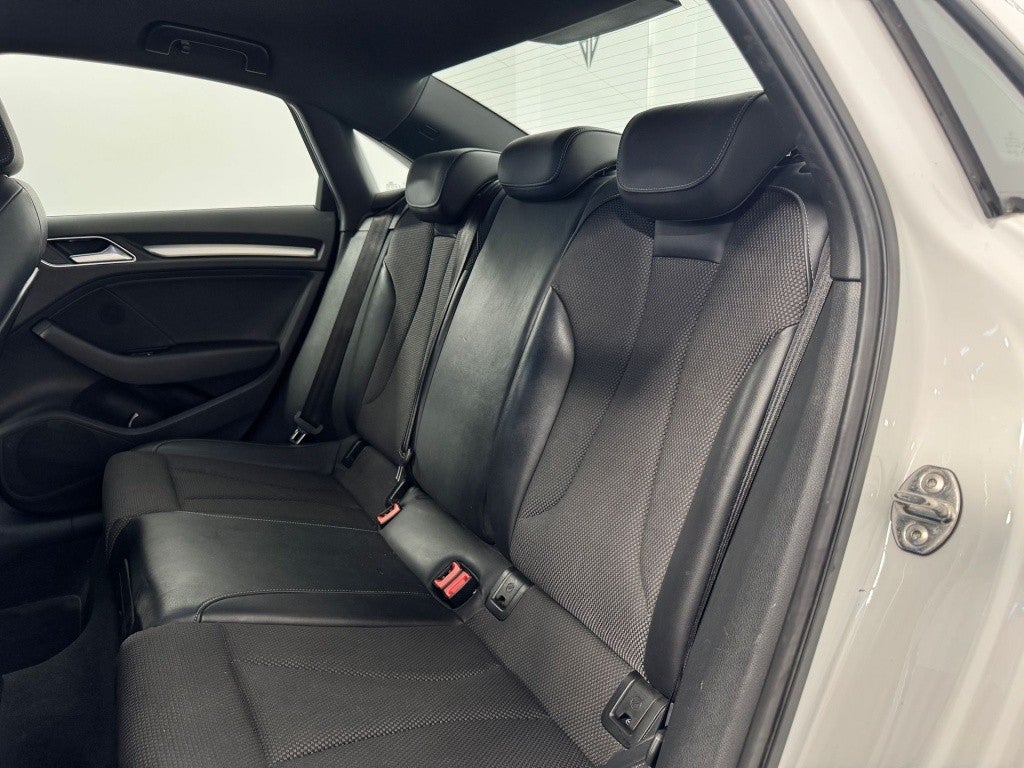 Audi A3 Sedán 35 TDI S line S tronic 110kW