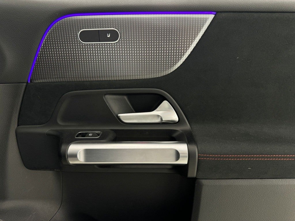 Mercedes-Benz EQB 300 4Matic