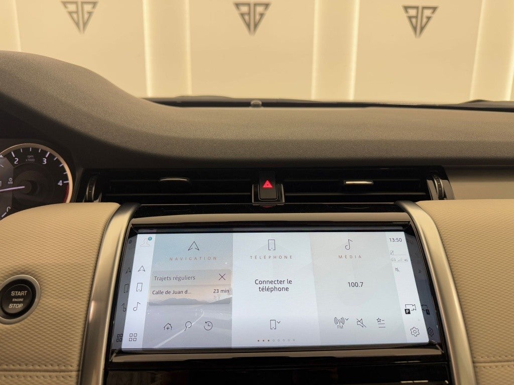 Land-Rover Discovery Sport 2.0D TD4 MHEV R-Dynamic SE AWD Auto 204