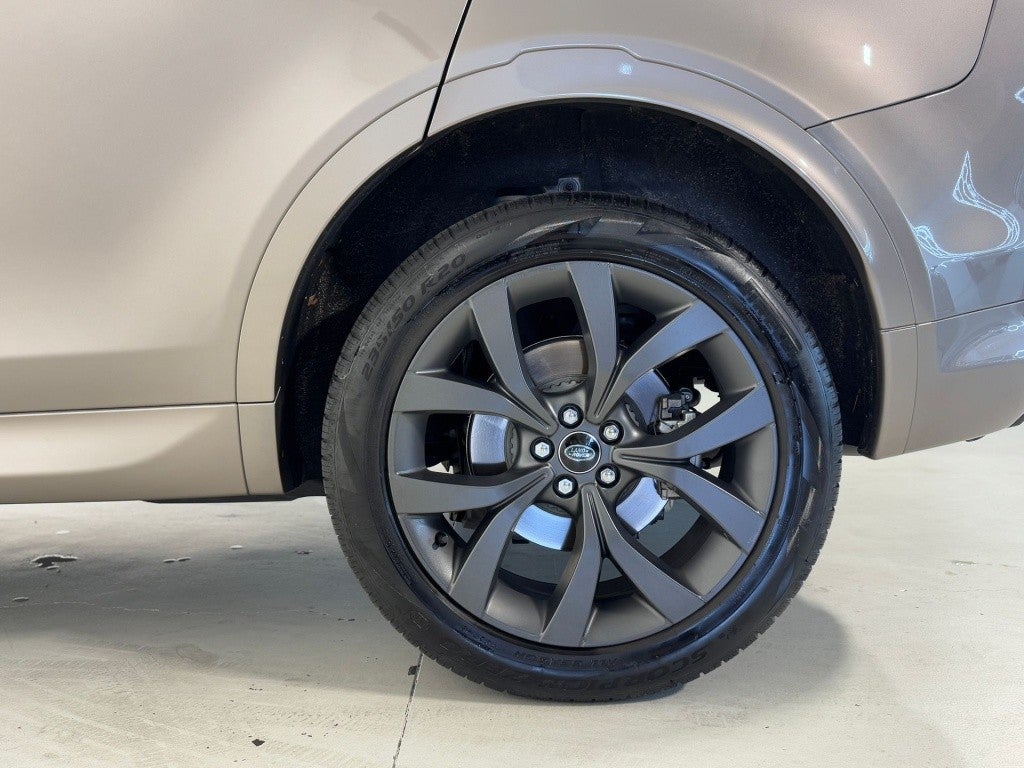 Land-Rover Discovery Sport 2.0D TD4 MHEV R-Dynamic SE AWD Auto 204