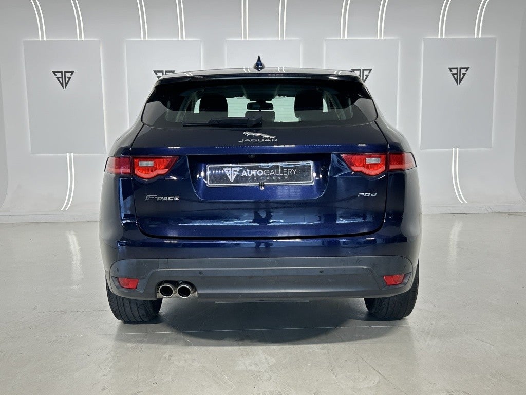 Jaguar F-Pace 2.0i4D Portfolio RWD 180