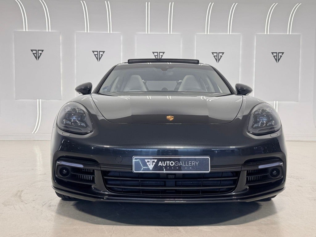 Porsche Panamera 4 e-Hybrid
