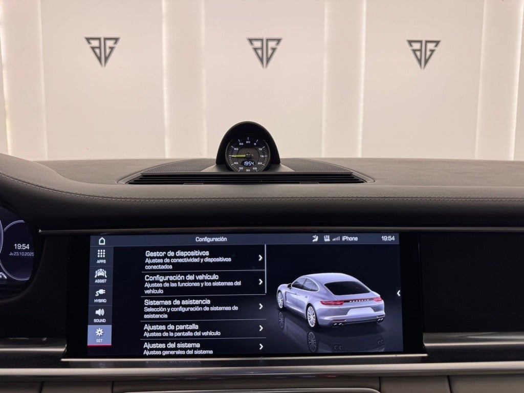 Porsche Panamera 4 e-Hybrid