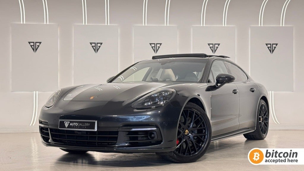 Porsche Panamera 4 e-Hybrid