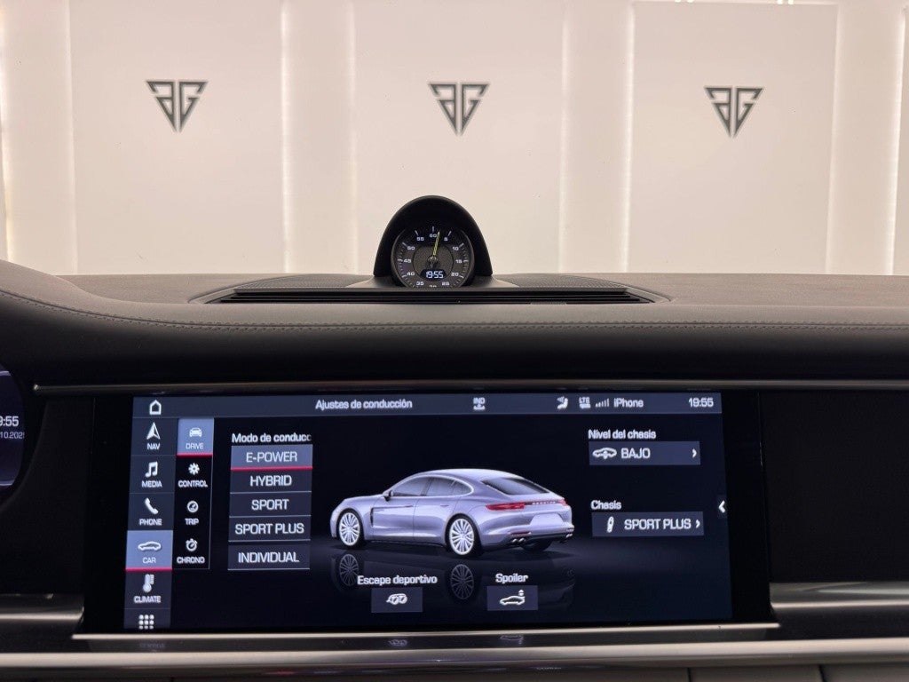 Porsche Panamera 4 e-Hybrid