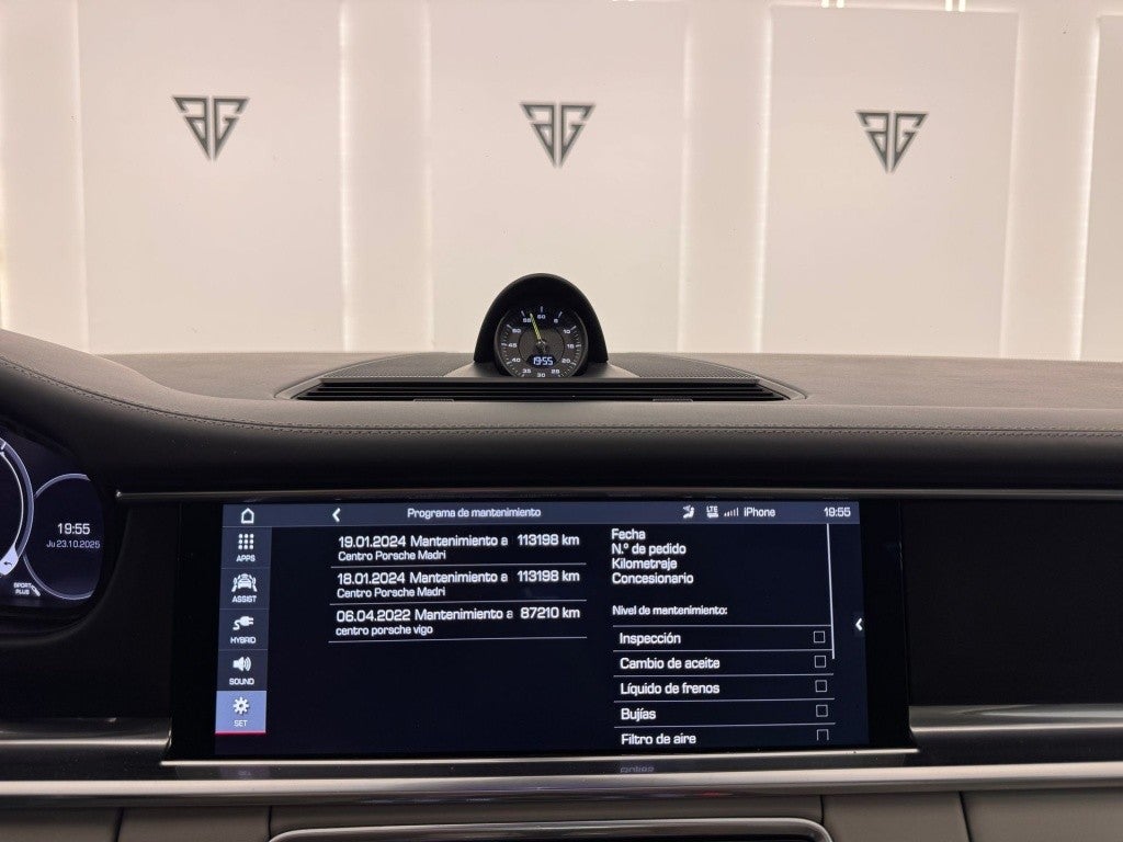 Porsche Panamera 4 e-Hybrid