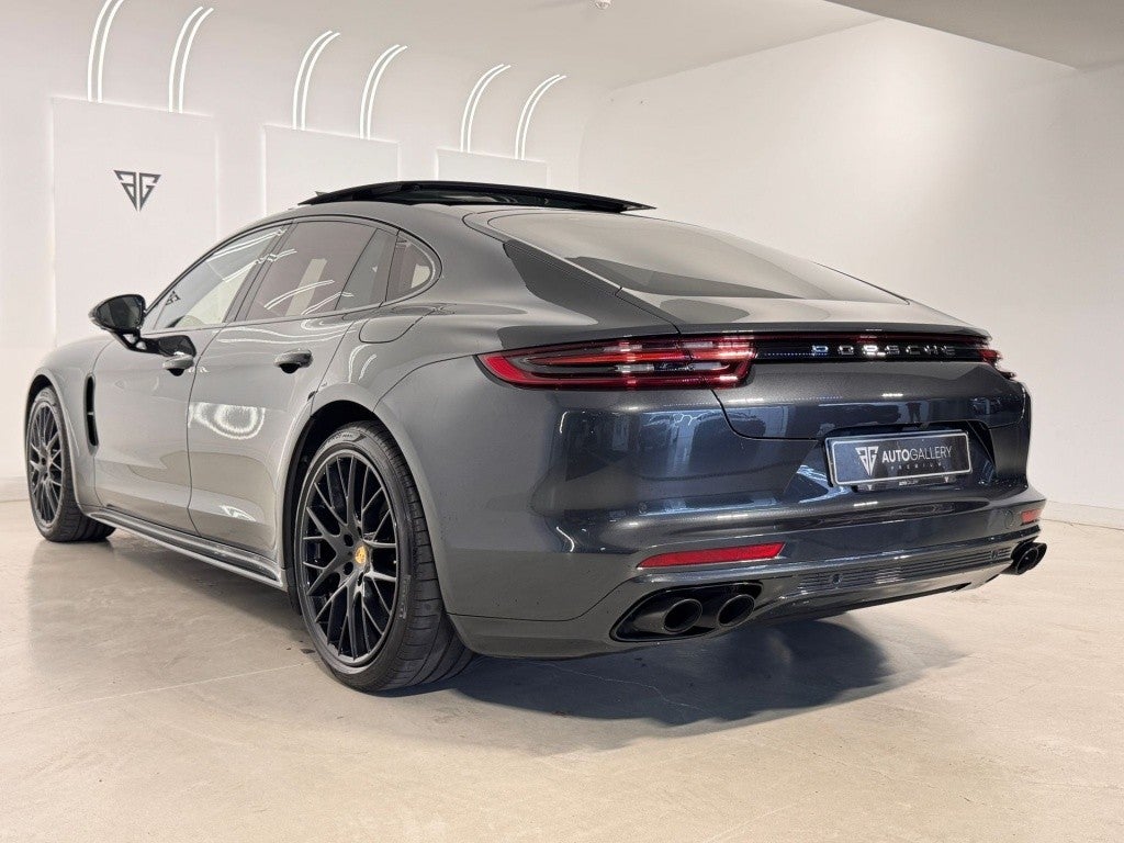 Porsche Panamera 4 e-Hybrid