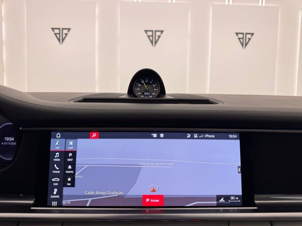 Porsche Panamera 4 e-Hybrid