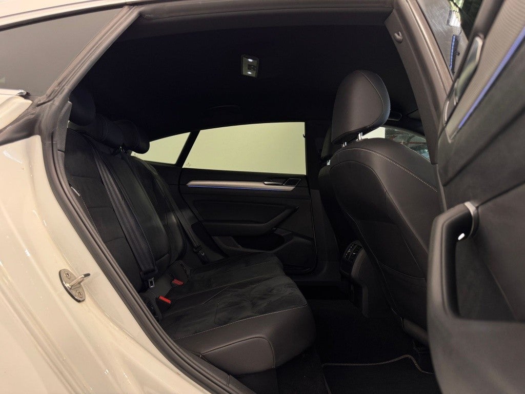 Volkswagen Arteon 2.0TDI R-Line DSG7 110kW