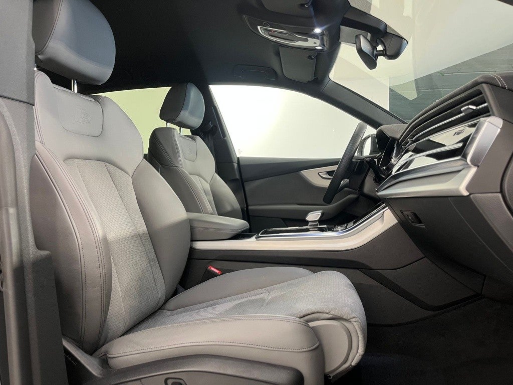 Audi Q8 55 TFSIe Black line quattro