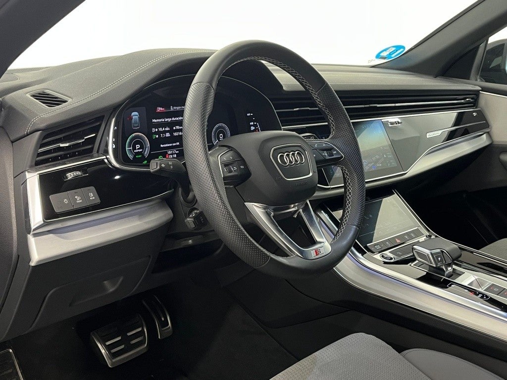 Audi Q8 55 TFSIe Black line quattro