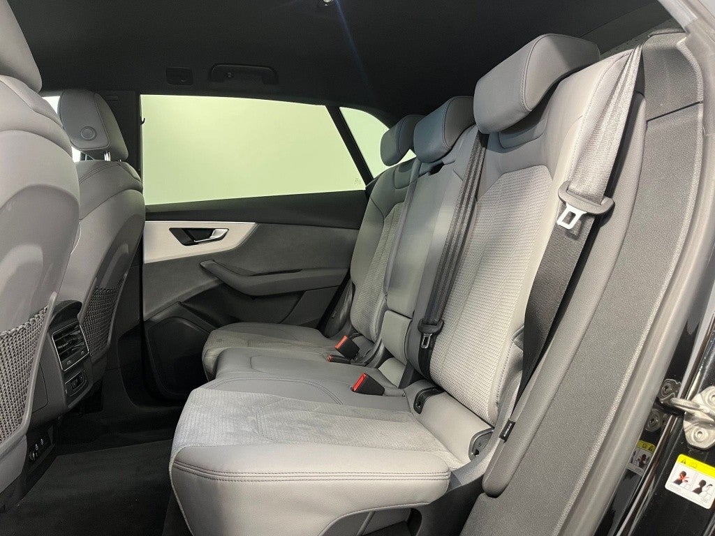 Audi Q8 55 TFSIe Black line quattro