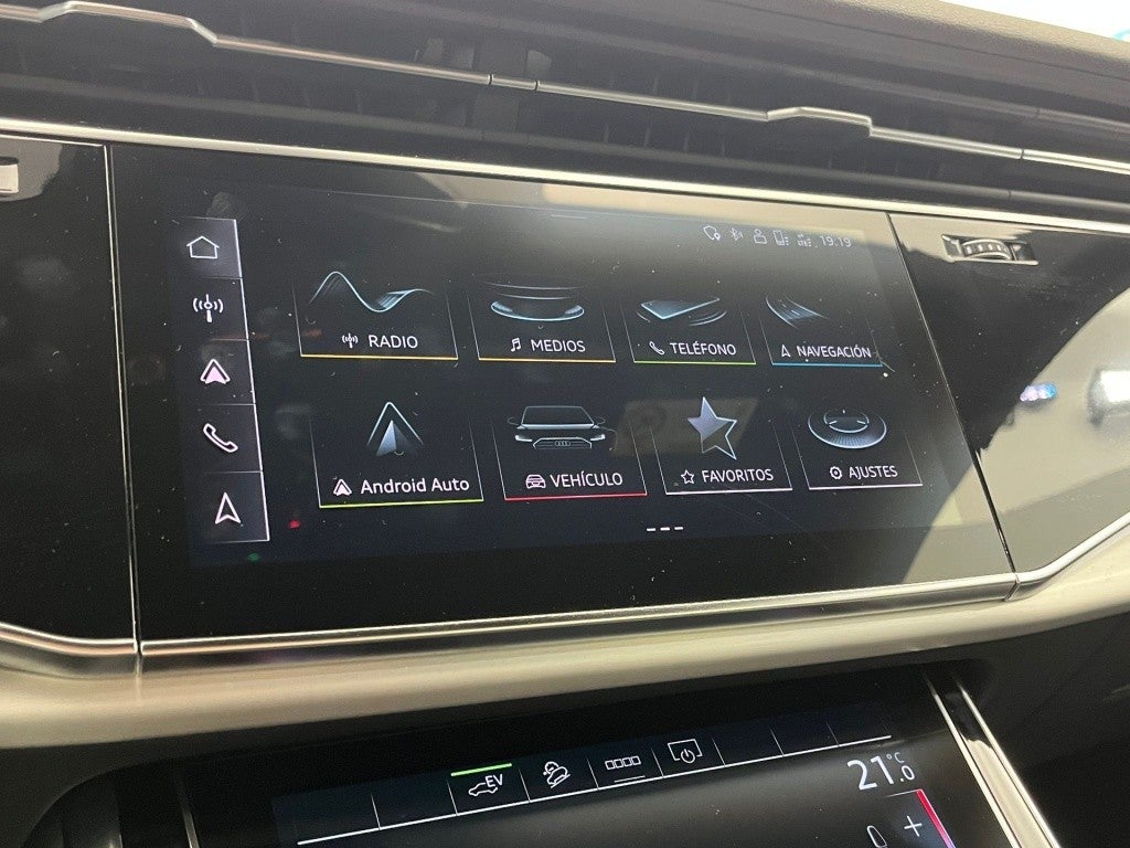 Audi Q8 55 TFSIe Black line quattro