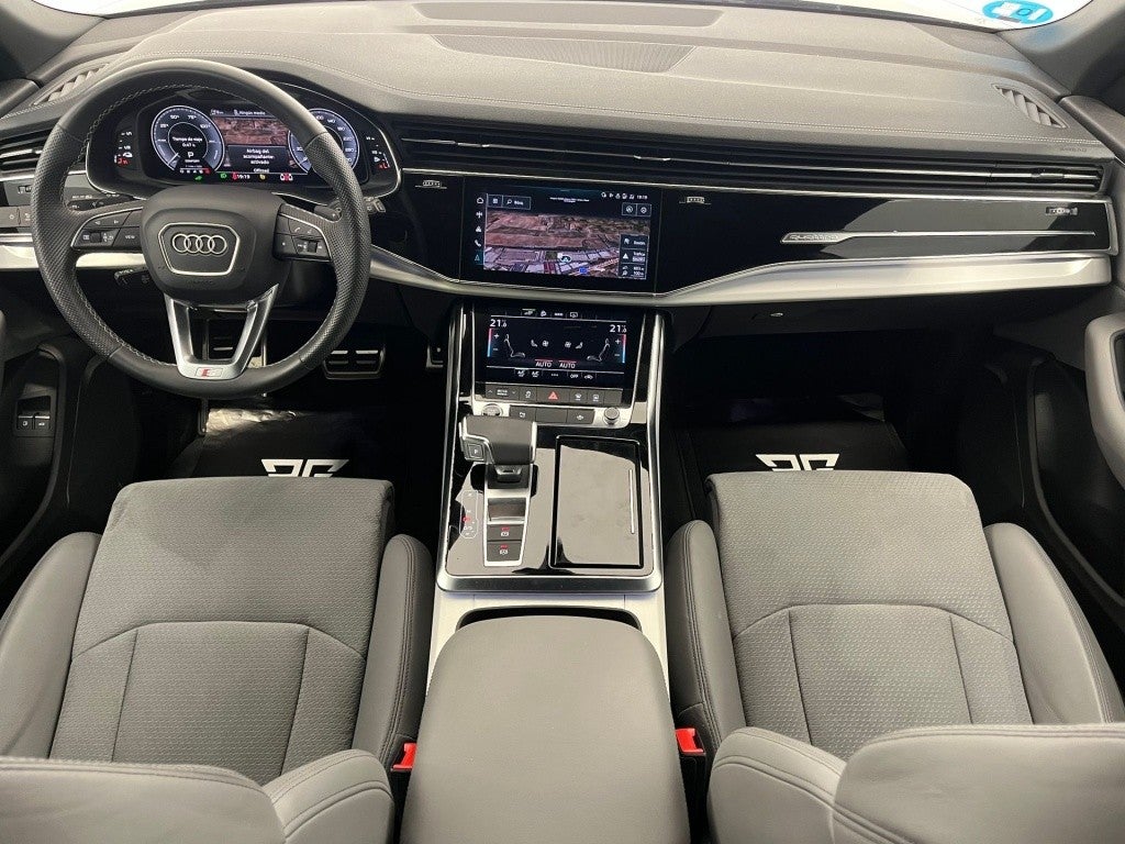 Audi Q8 55 TFSIe Black line quattro