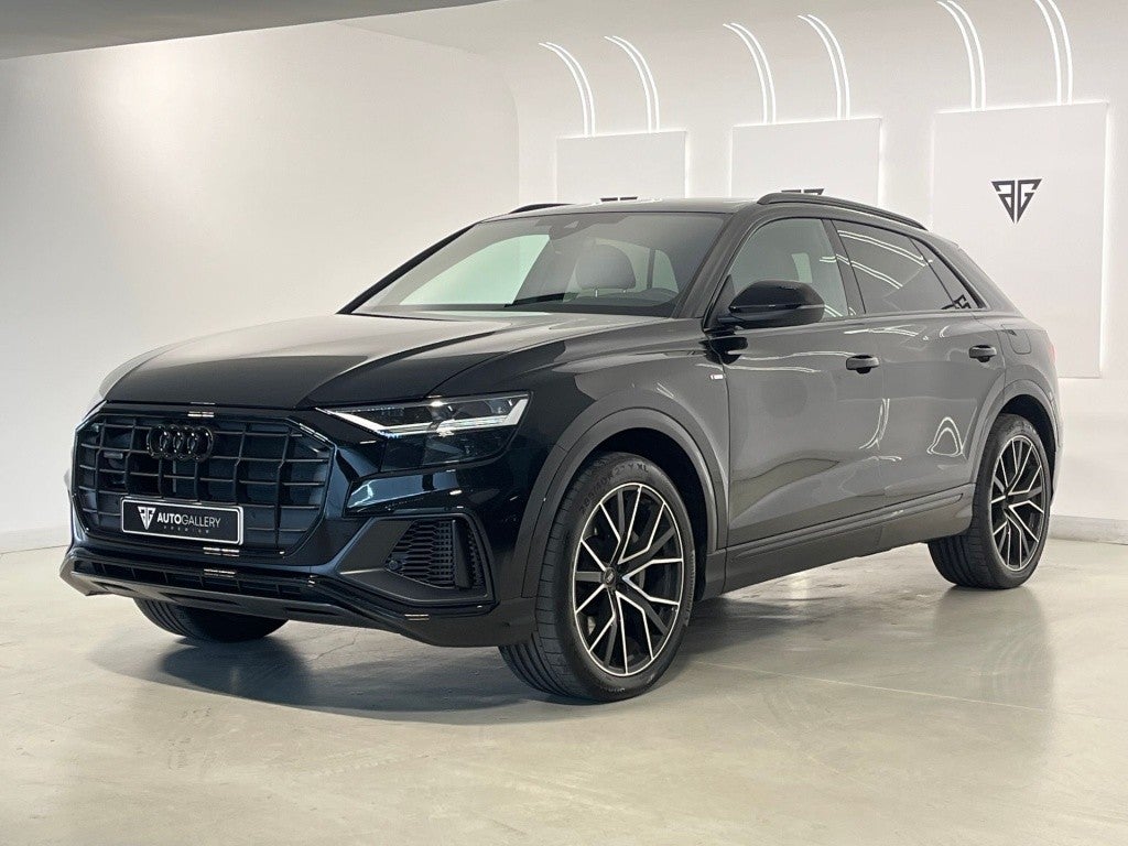 Audi Q8 55 TFSIe Black line quattro