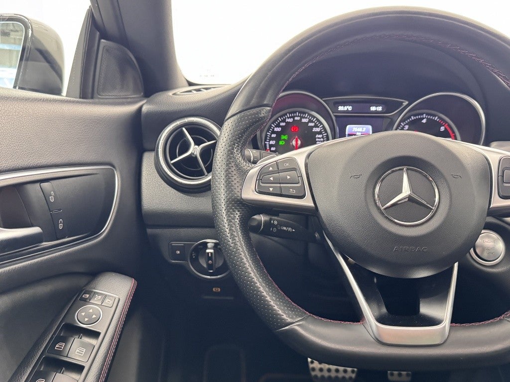 Mercedes-Benz Clase CLA 200d AMG Line7G-DCT