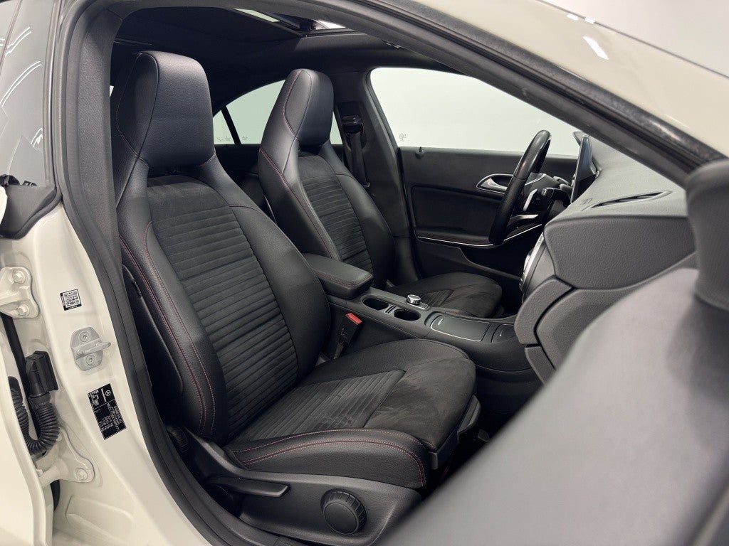 Mercedes-Benz Clase CLA 200d AMG Line7G-DCT