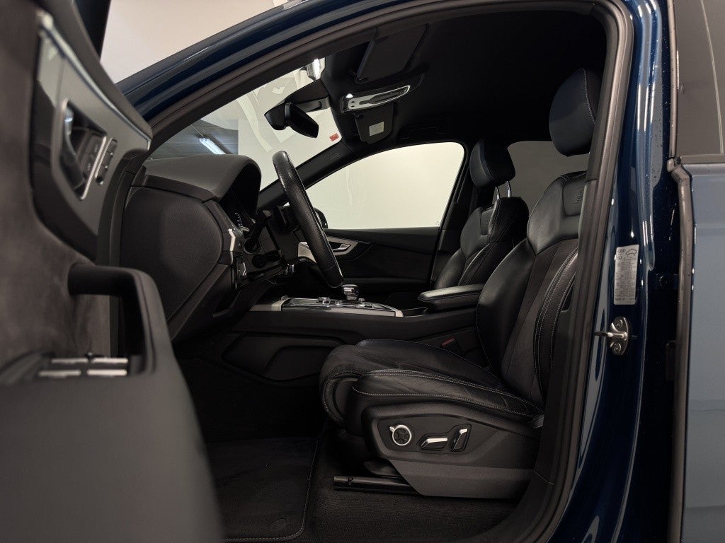 Audi Q7 45 TDI S line quattro