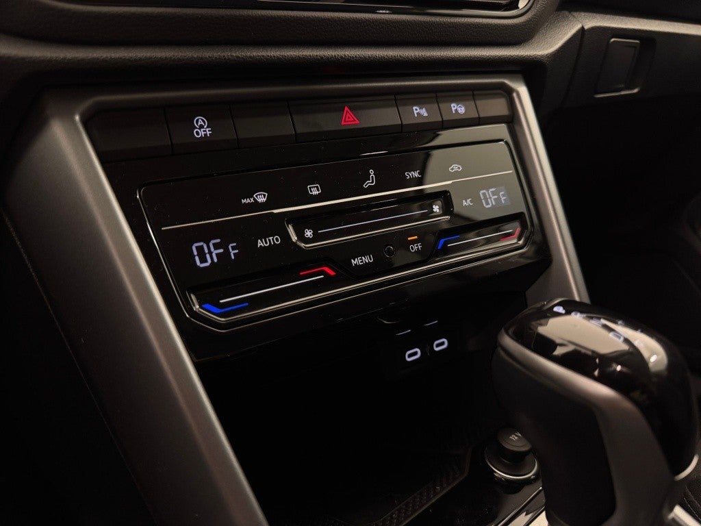 Volkswagen T-Roc 1.5 TSI Dark DSG7 110KW