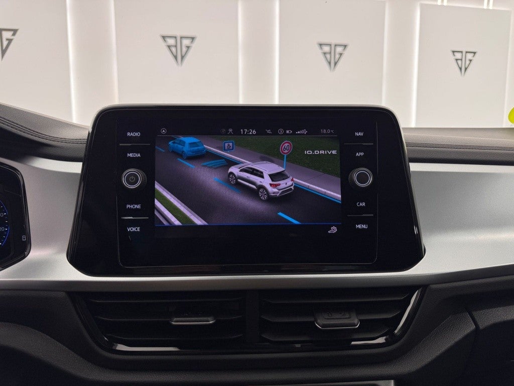 Volkswagen T-Roc 1.5 TSI Dark DSG7 110KW