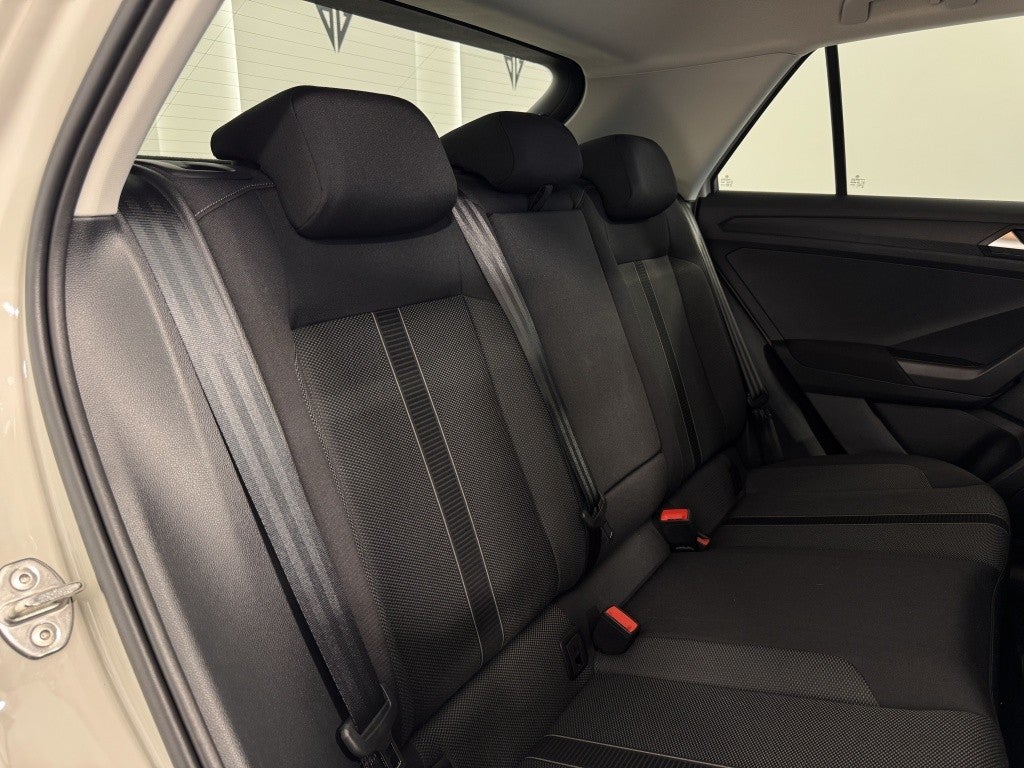 Volkswagen T-Roc 1.5 TSI Dark DSG7 110KW