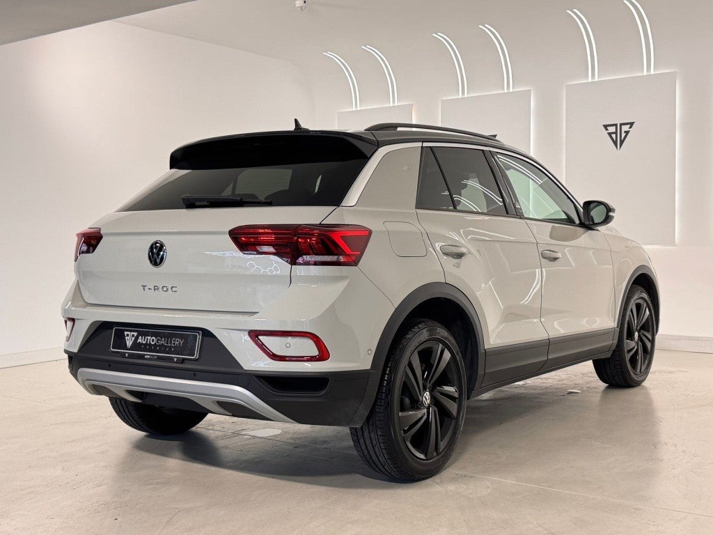 Volkswagen T-Roc 1.5 TSI Dark DSG7 110KW